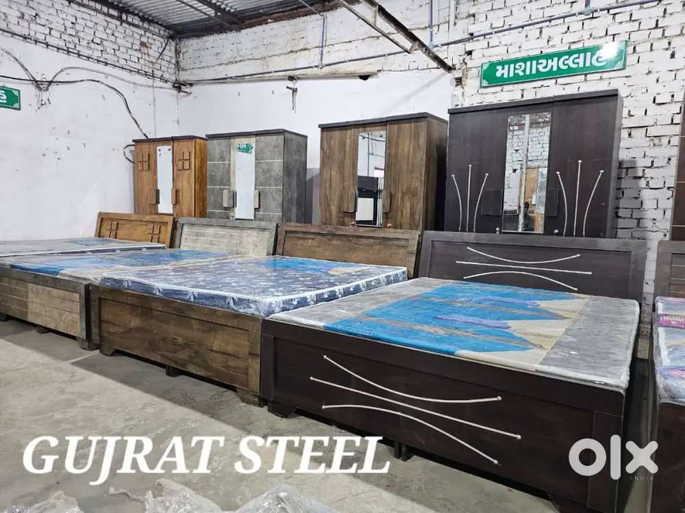 Furniture bedroom set
