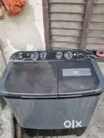 Realme 8.5kg washing machine 11 month old
