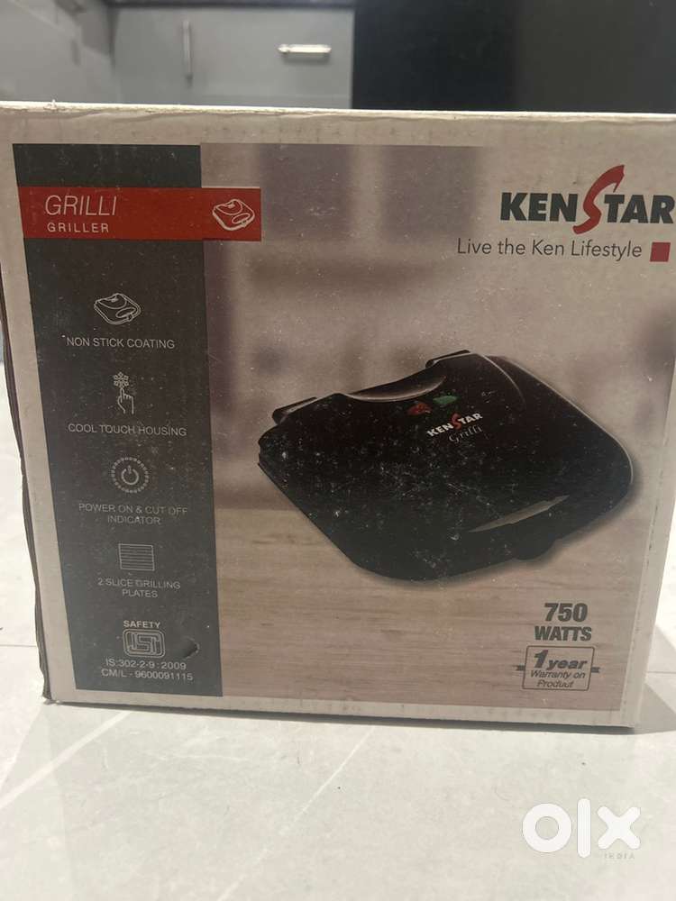 Toaster/Sandwich Griller Toaster in good workable condition with box