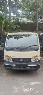 நியூ வெஹிகிள் ஷோரூம்