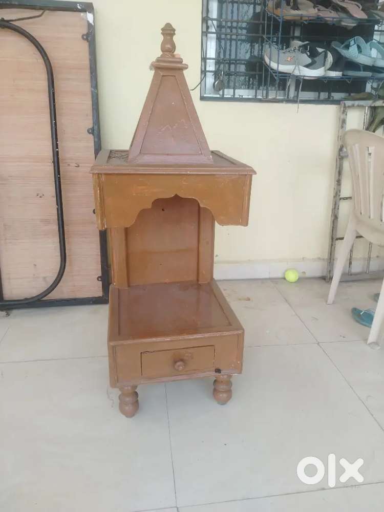 Wooden mandir