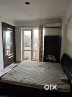 MALE ONLY -- Single occupancy in society (rent) - Subhash Chowk, GGN