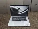 Apple Macbook Pro  i7/16/512/5.5gb Graphics  15inch Retina Touchbar