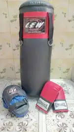 Boxing bag and gloves (kit)
