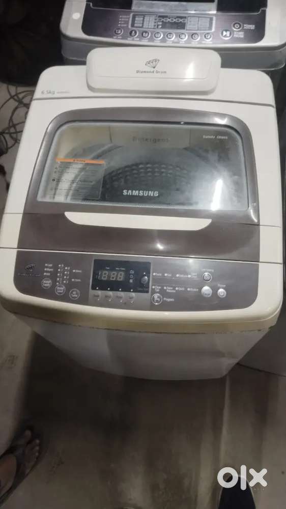 Rent 300 Fridge mashin