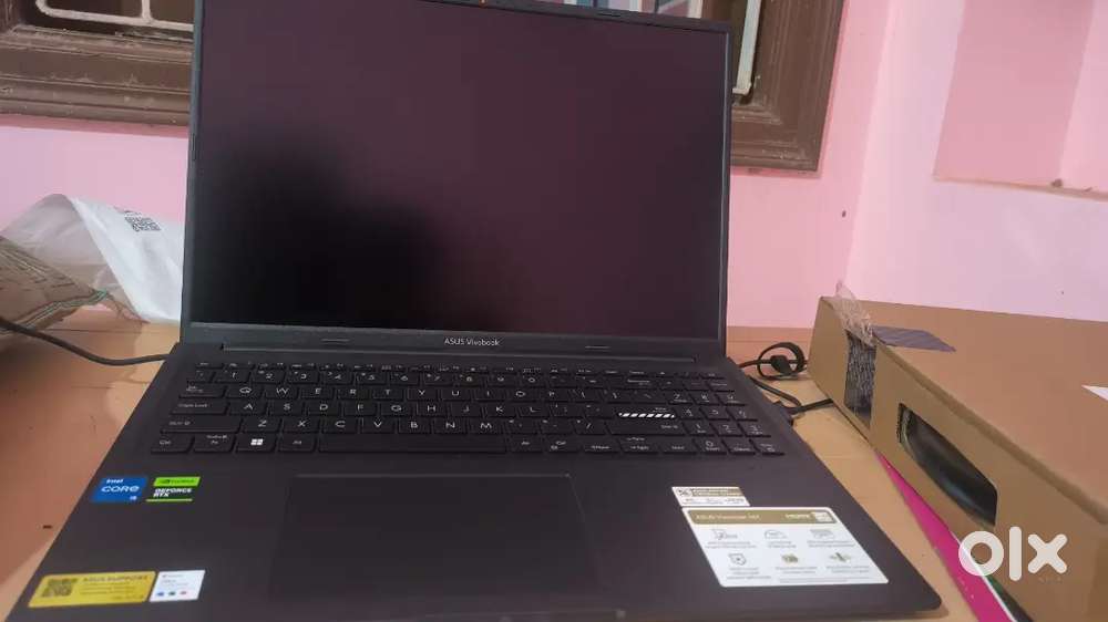 Asus laptop for sale very lite use