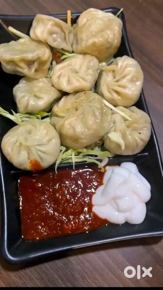 Momo helper ki jarurat hai