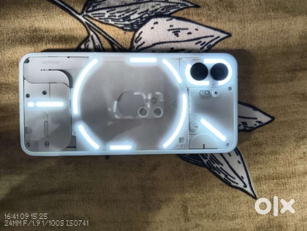 Nothing phone 2,12/256 6 months old