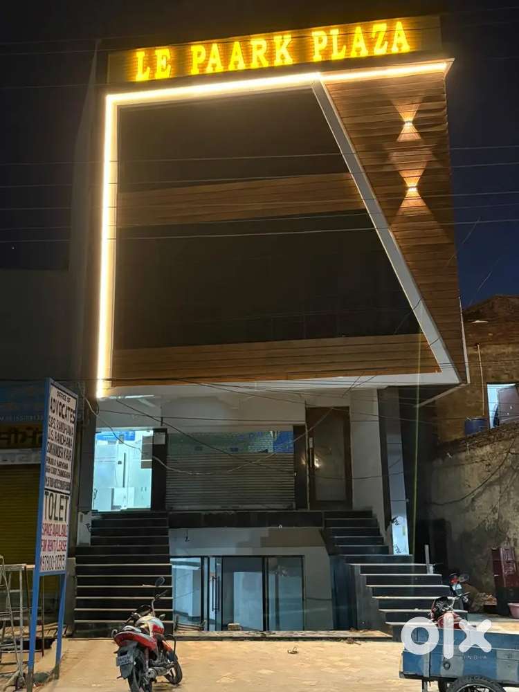 Commercial Hotel building for sale