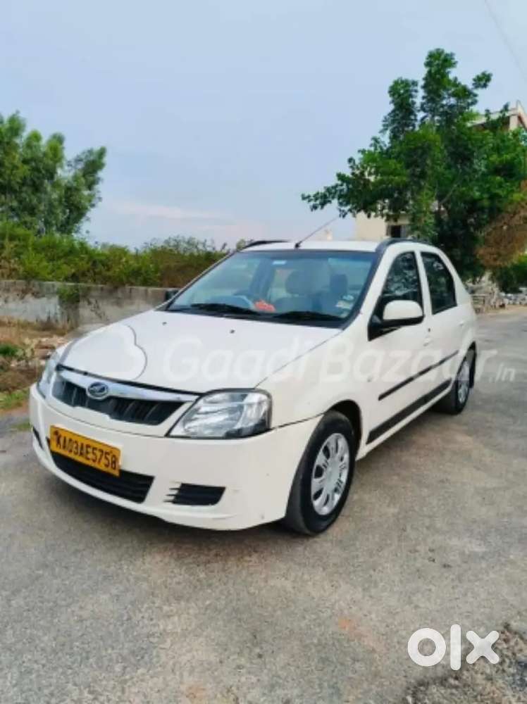 Wanted car driver  ola uber duty yellow Board