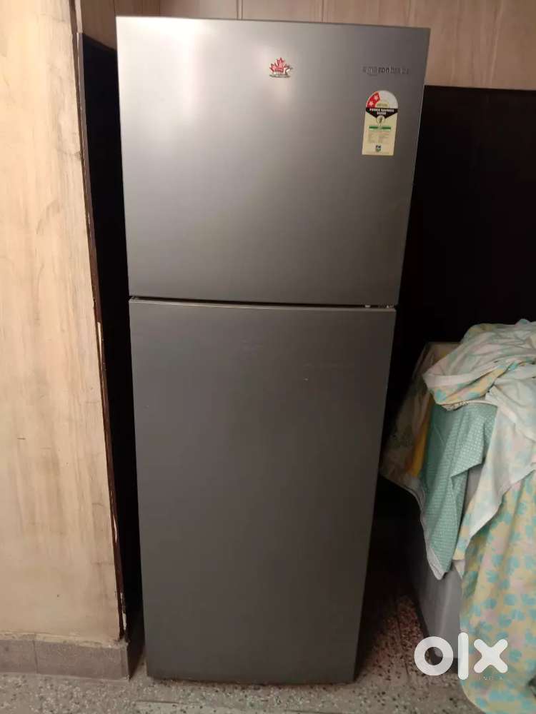 Fridge double doors 320 lts.