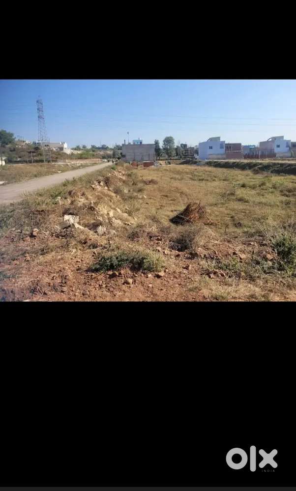 1000 sq ft plot in well developed society
