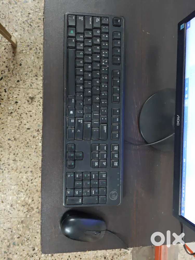 Desktop Computer Set for Sale – CPU + Monitor + Keyboard + Mouse