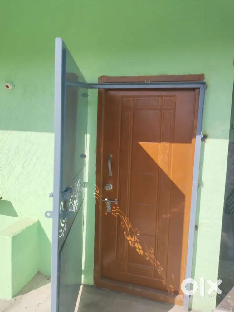 3BHK spacious home with gate parking