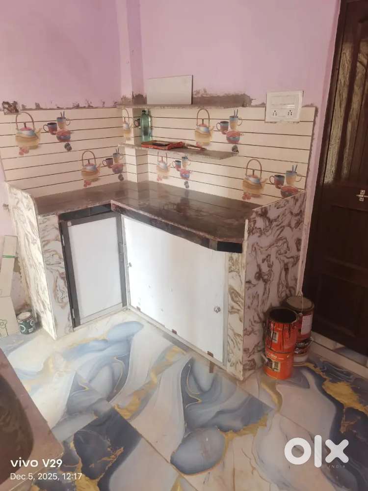 रेंट पर देना है फ्लैट चेतगंज