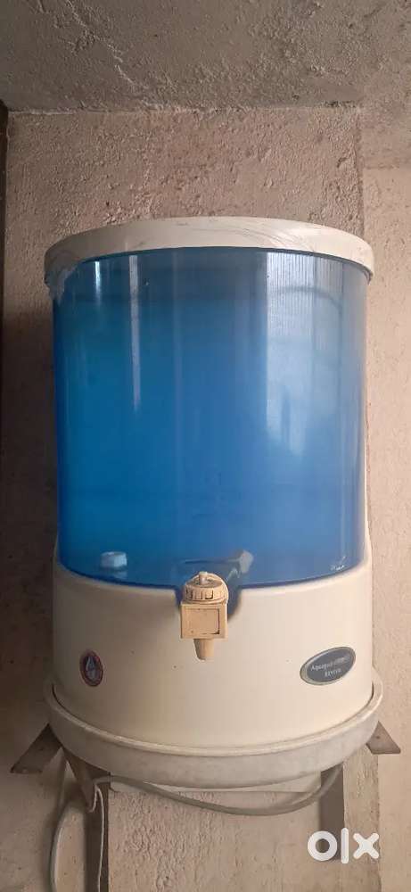 R.O. WATER PURIFIER