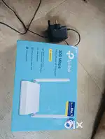 Wifi router for sale, box and bill available