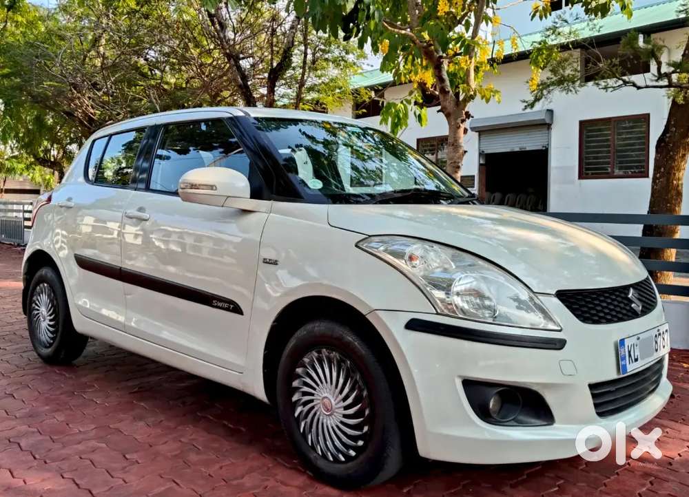 Maruti Suzuki Swift 2012 Diesel 130000 Km Driven