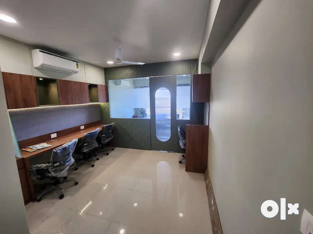 500 Sqft Furnished Office On Rent at Sun Gravitas