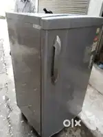 रेफ्रिजरेटर
