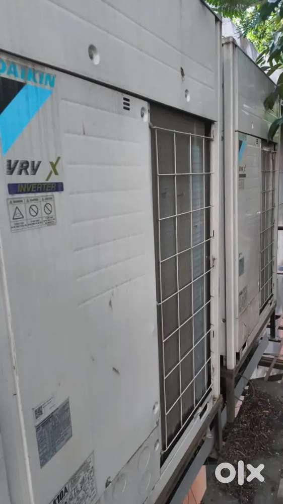 Daikin VRV 16HP with 11 Indoor AC Split 2Ton/1.5Ton/1 Ton Mix