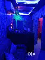 I need only girls for spa therapist