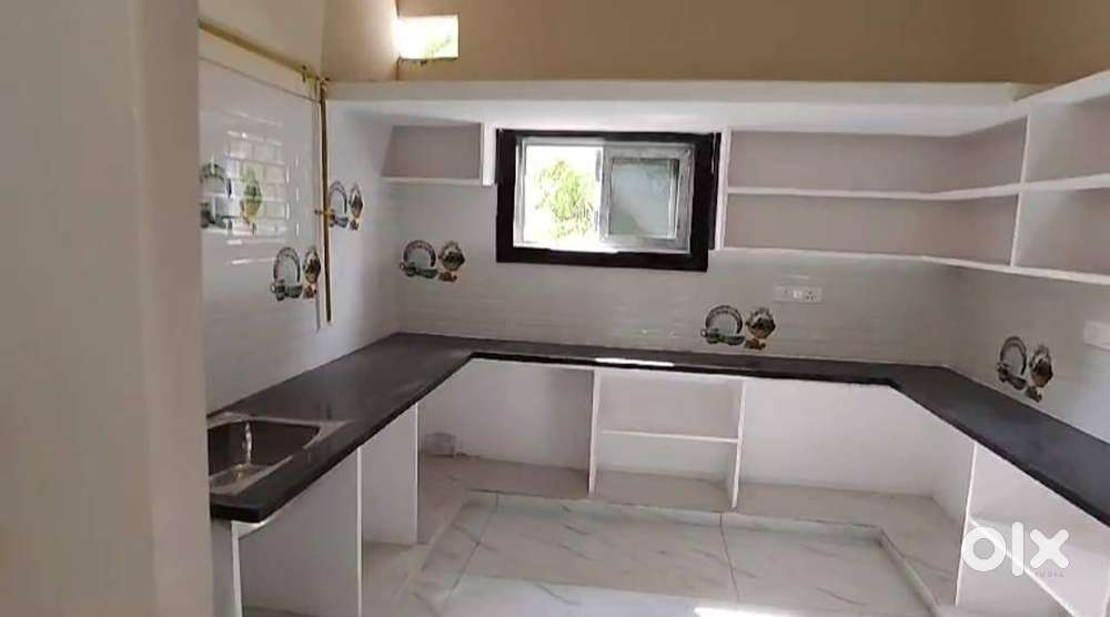 2 BHK Flat 1150 (incl. Car parking)