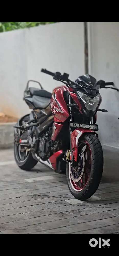 Neat& no complaints leagly modified abs model