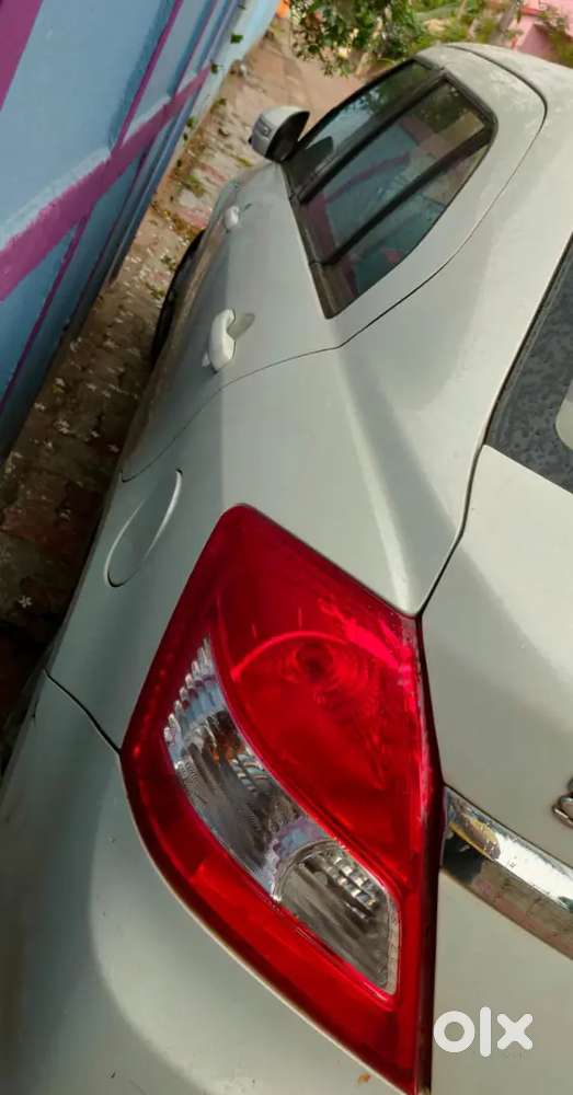 Maruti Suzuki Swift Dzire 2017