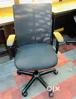 Featherlite used chairs for sale at Rs 2500 only with warranty.