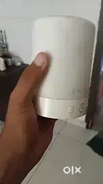 Phillips color changing speaker