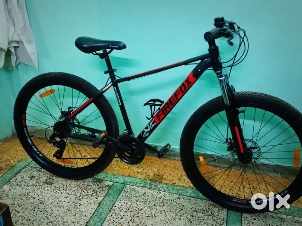 New condition no scratch need money for selling