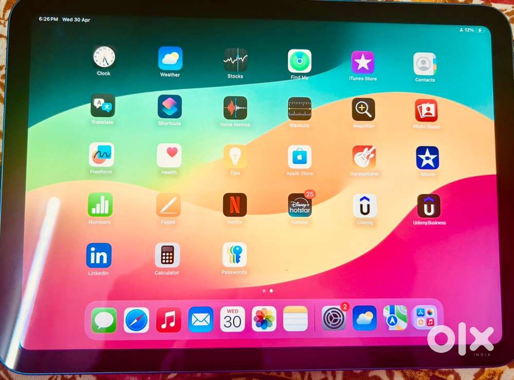 BRAND NEW UNTOUCHED APPLE i PAD