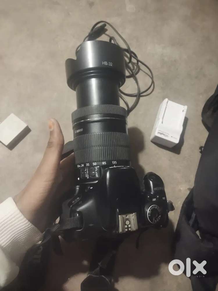 Camera dislar video and photo 600D urgent sell all condition is very g