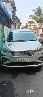 Good condition car tyre new battery all paper good