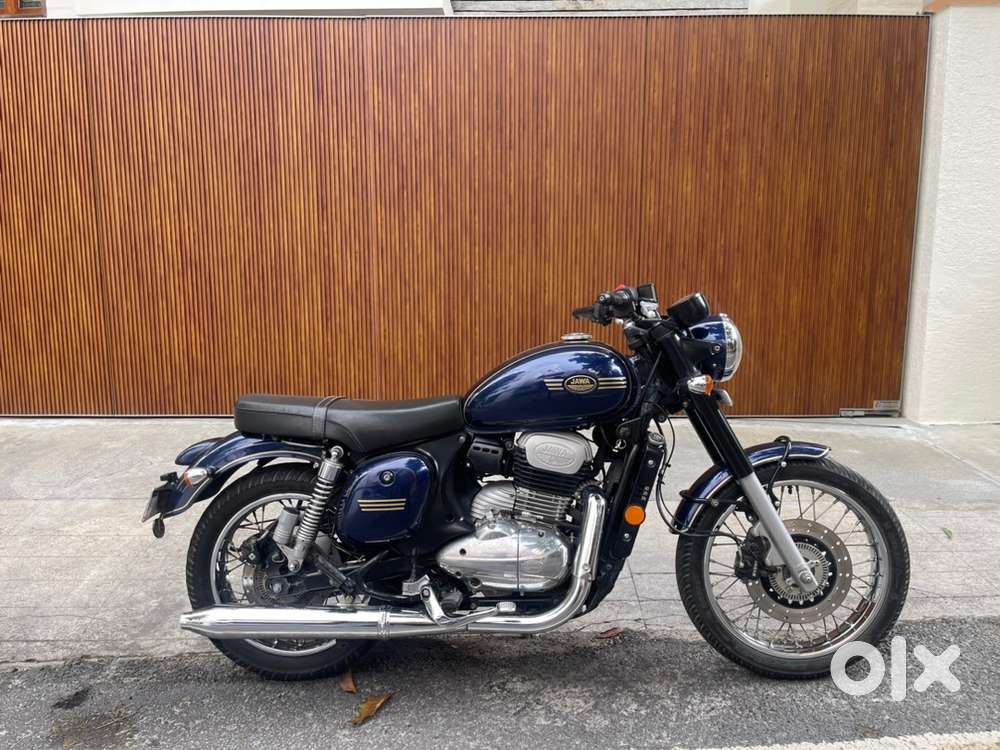 Jawa 42 abs bs6 model