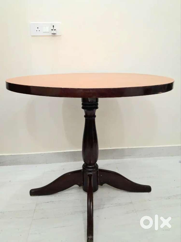 Wooden 4 Seater Rounded Dining Table