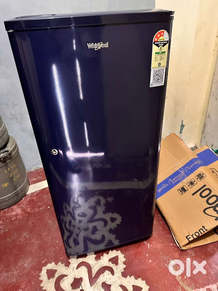 Wirlpool fridge brand new condition only one moth use