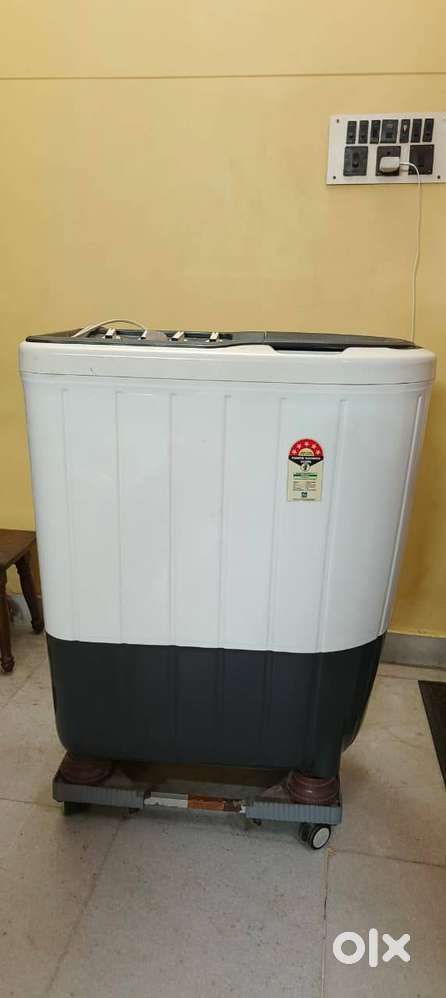 Used 5-star Whirlpool 7kg Semi-Automatic Washing Machine for Sale