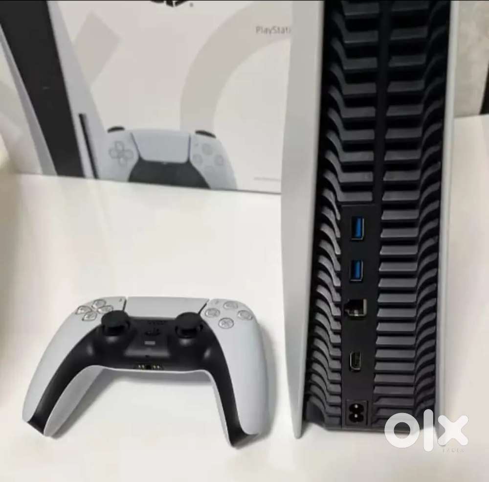 Sony PlayStation 5 PS5 CFI-1000A01 Blu-Ray Edition Game Console White