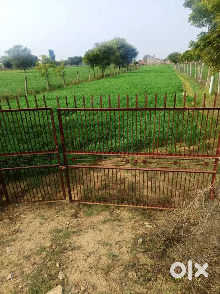 Form house on road 200 feat road