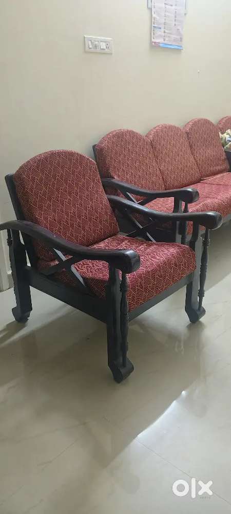 3 +1+1 Seating Capacity Teak Wood Sofe