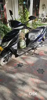 Newtron Electric Scooter used Lithium battery