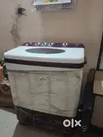 Semi automatic washing machine