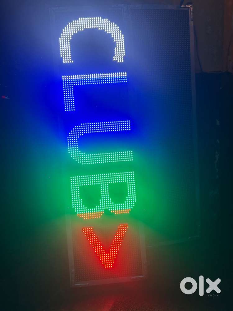 Female receptionsit required