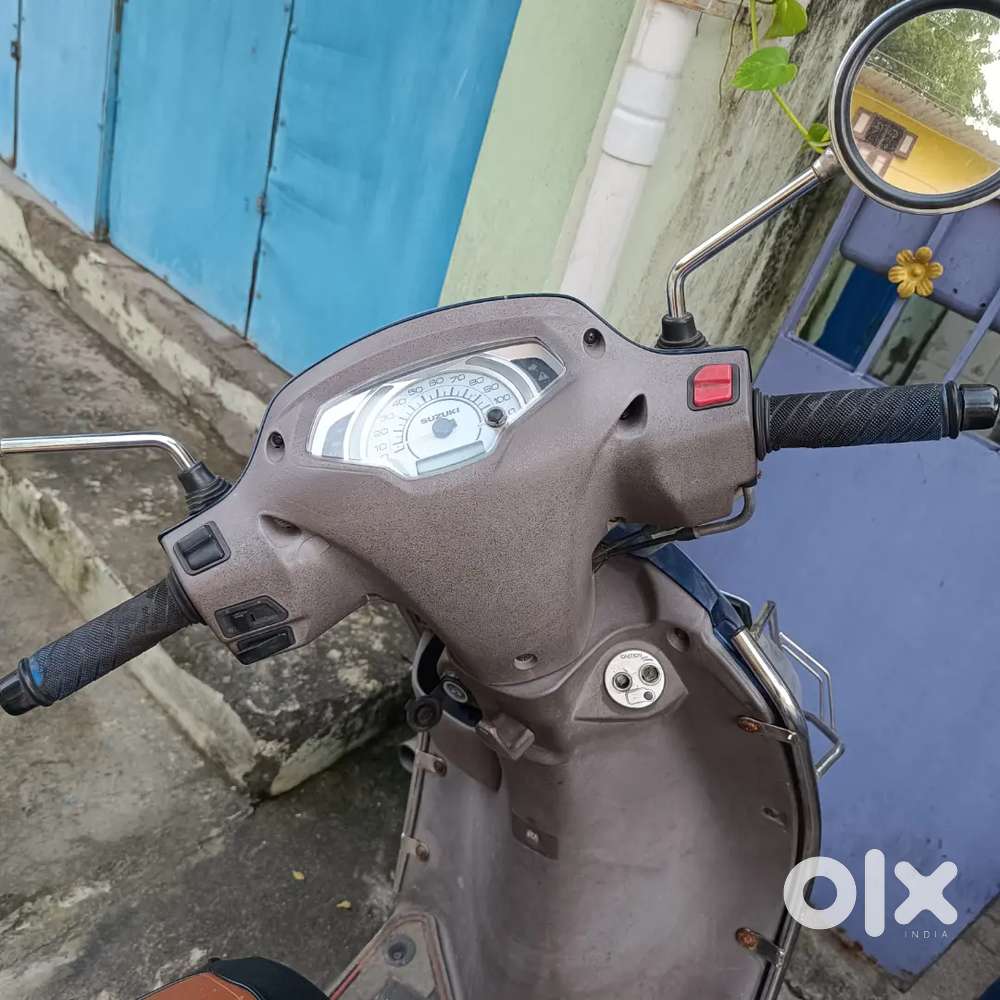 Access 125 with good condition and with current insurance