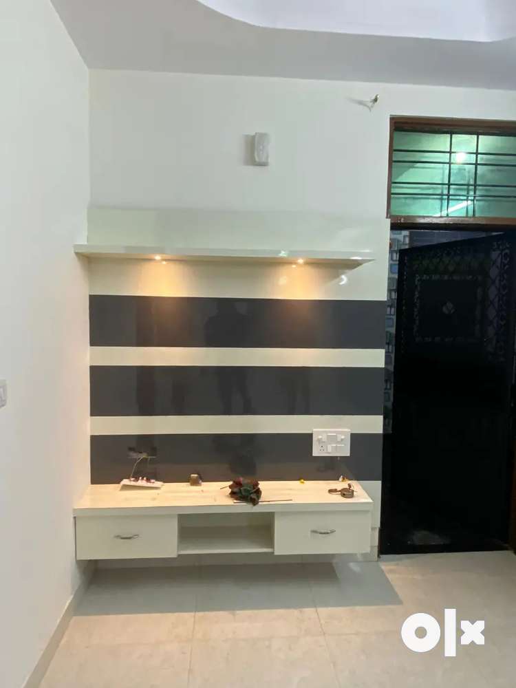 2 bhk flat for sale with lift and parking on nh 24 ghaziabad