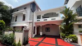5 BHK posh villa for sale in Chalikkavattom