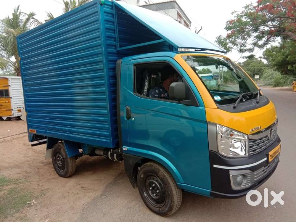 Pickup van tata intra