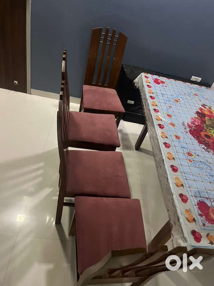 Four chair glass dining table